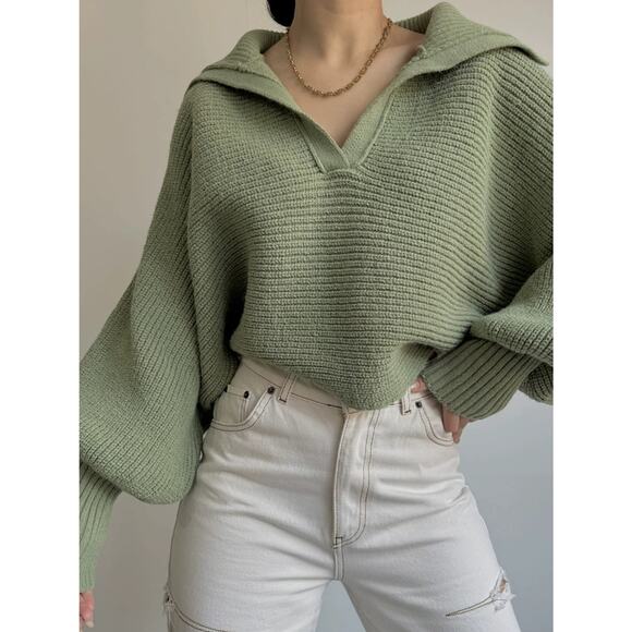 Ivy Johnny Collar Sweater - Picture 3 of 6